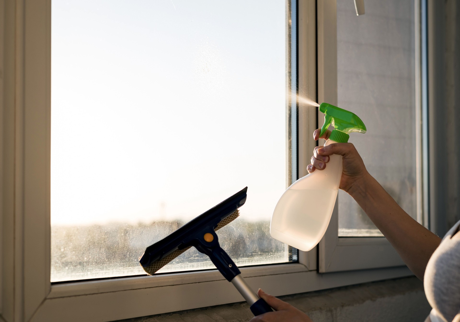 hand cleaning window spray detergent.